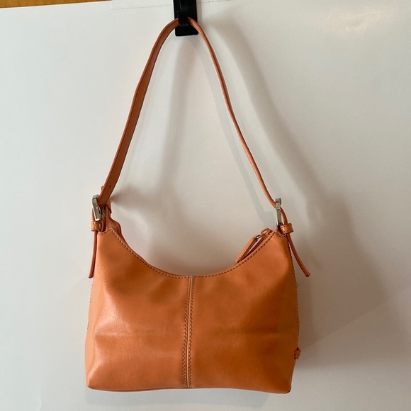NINE & COMPANY Small Orange Zip Close Shoulder Bag - Picture 1 of 16